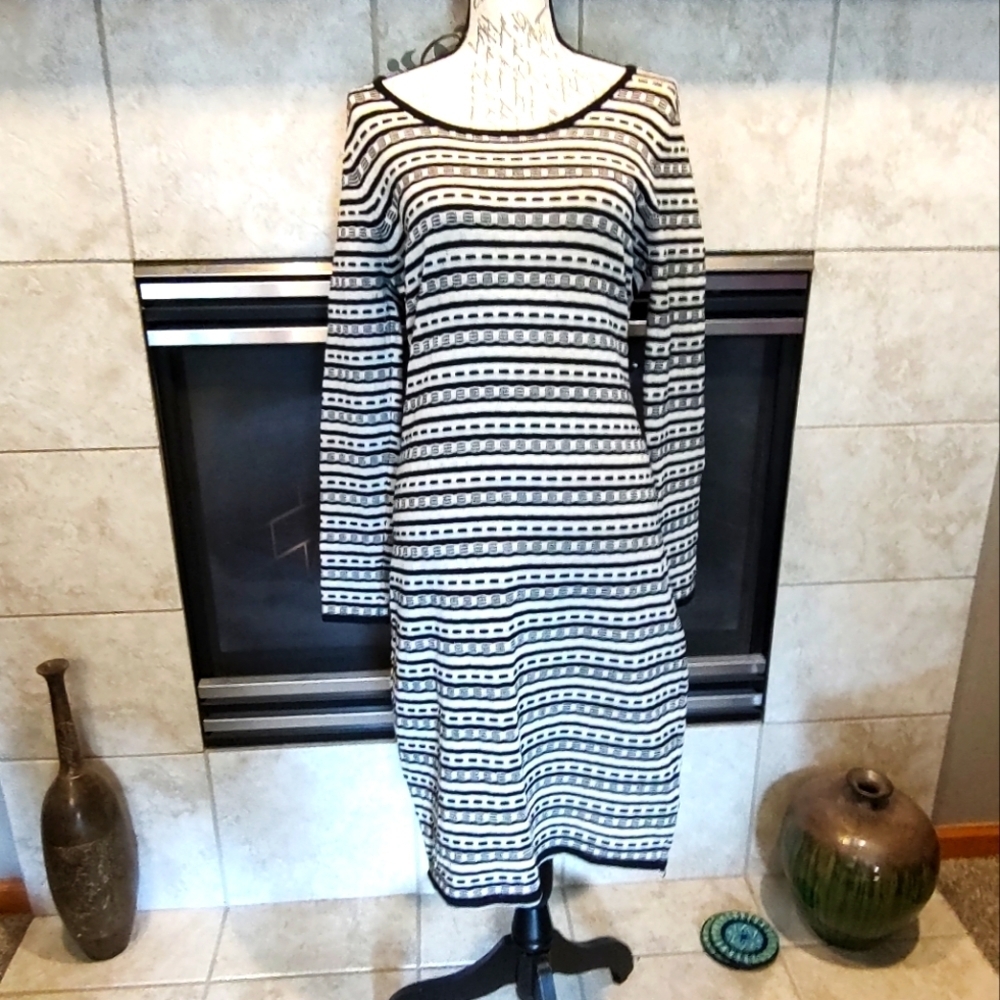 Sioni Small Long Sleeve Stripe Dress!